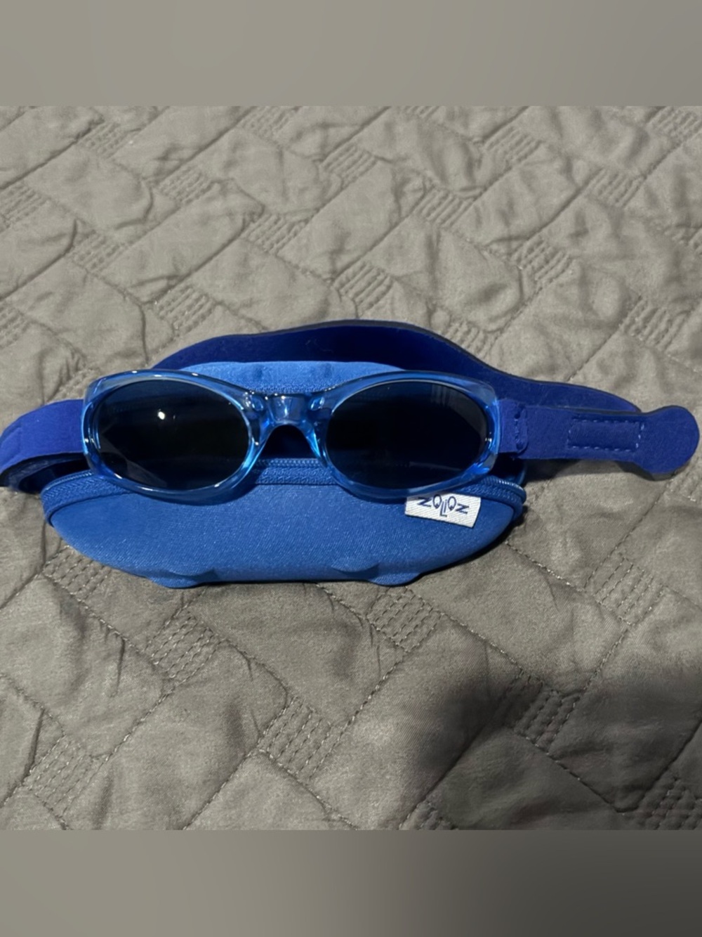 Zolioz Infant Baby Band Flex Fit Sunglasses in Royal Blue with Case EUC